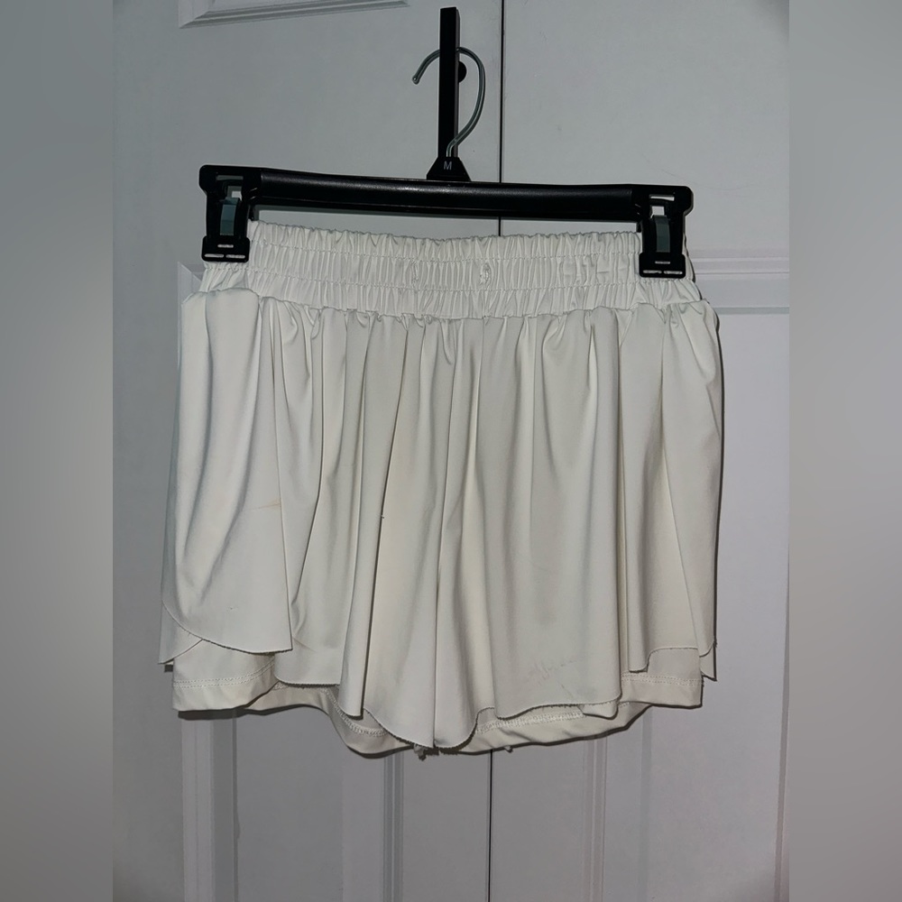 Small white flowy women’s shorts